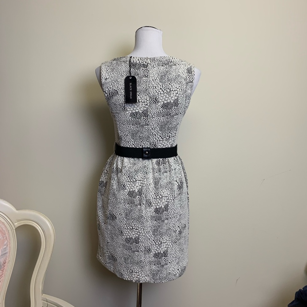 Black Swan Dress Size XS - Picture 5 of 7